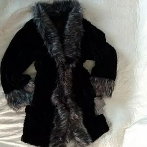 NWT Adrienne Landau Coat